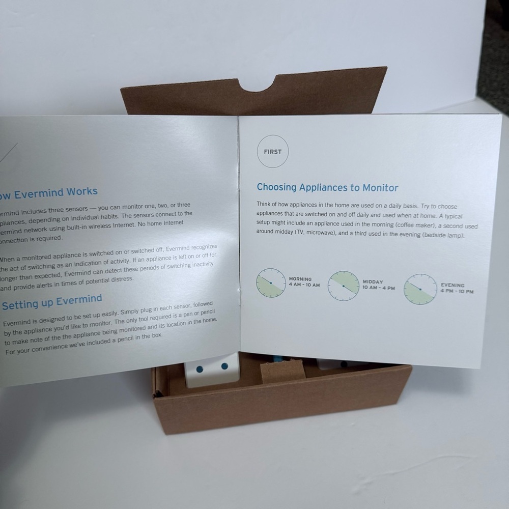 Evermind White Smart Plug Trio - Picture 6 of 7